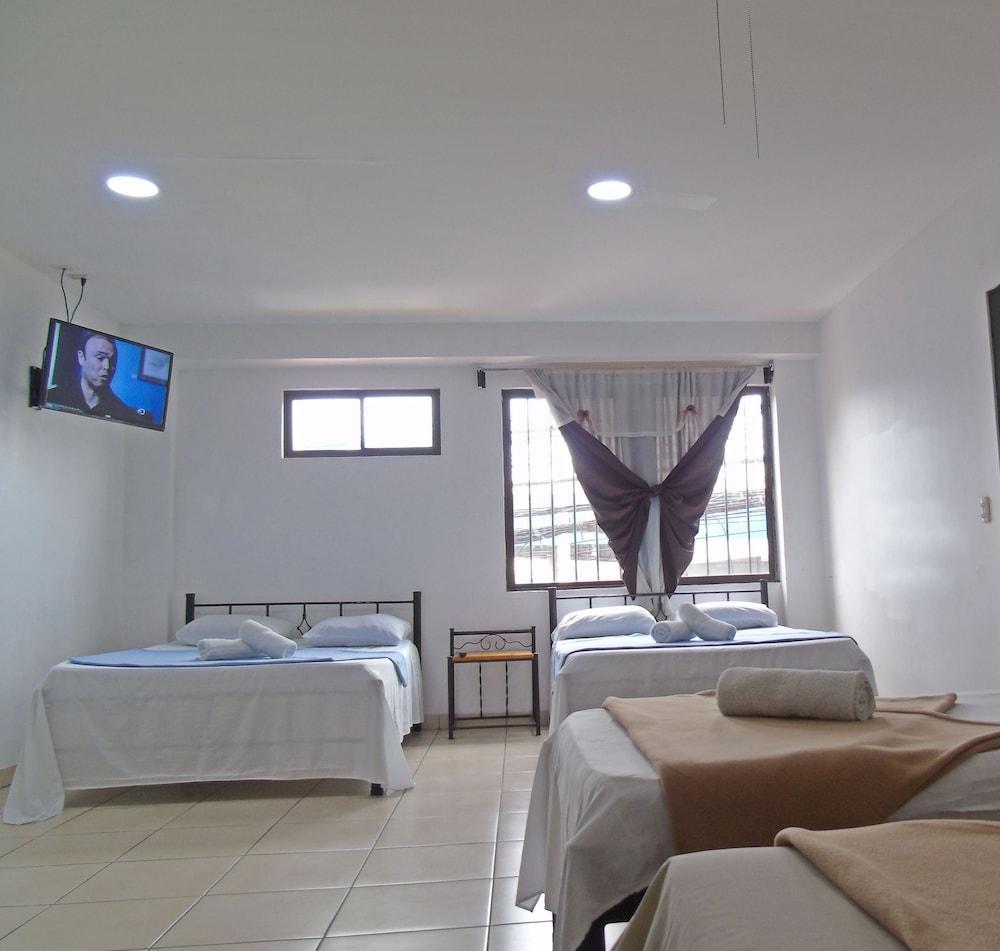 Hotel Quinta Avenida San José Buitenkant foto
